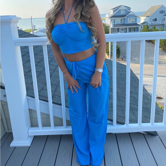 MATCHING SET - Picture 2 of 3